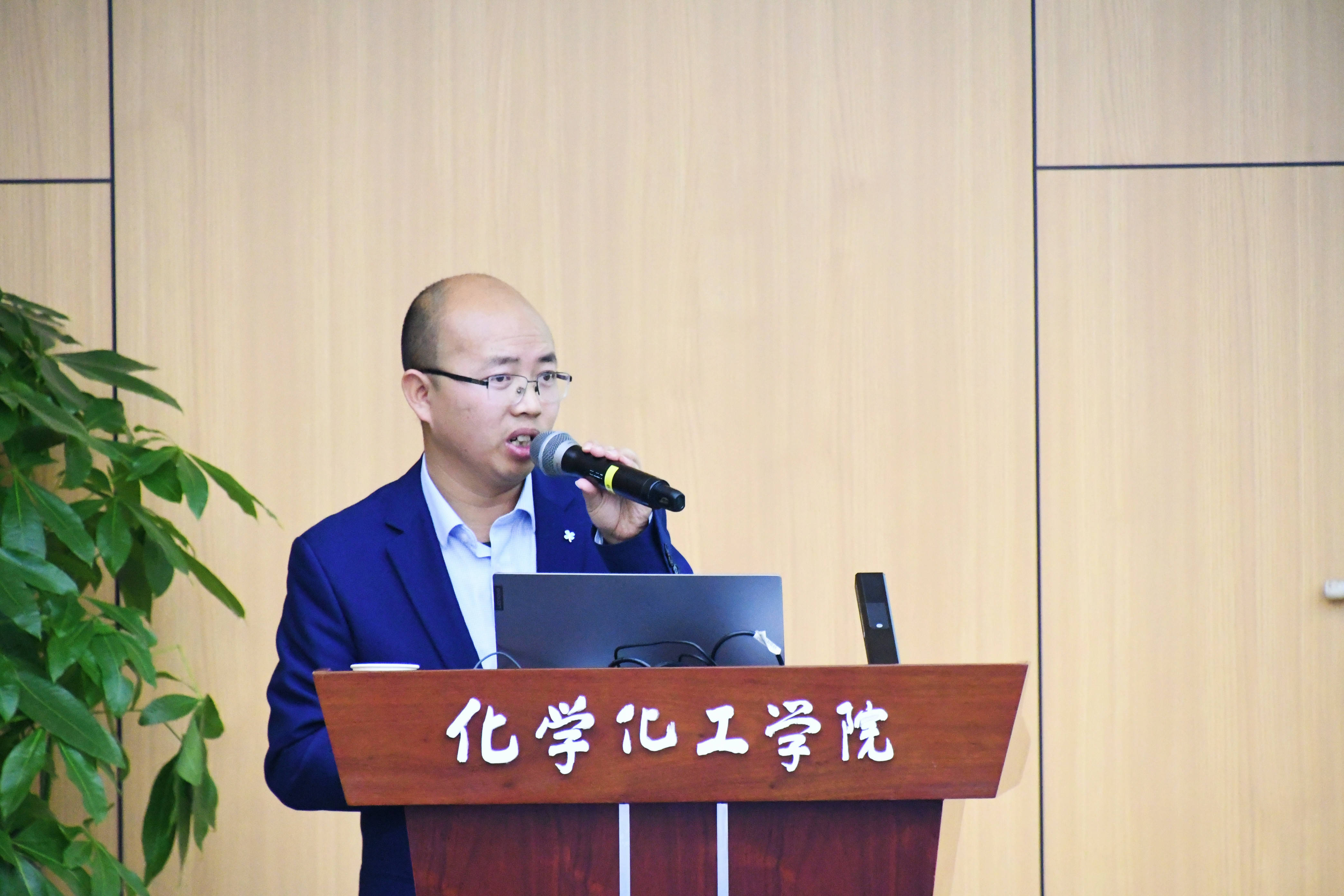 唐老师2_副本.jpg 唐老师2_副本.jpg